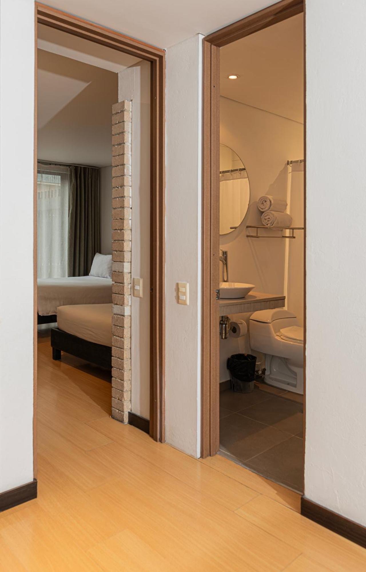 Hotel Viaggio Nueve Tres Bogota Ngoại thất bức ảnh
